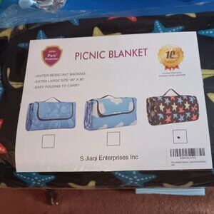 Picnic beach Blanket Extra Large, 60" x 80" New in pkg ! AWESOME! LQQK-ZEE!